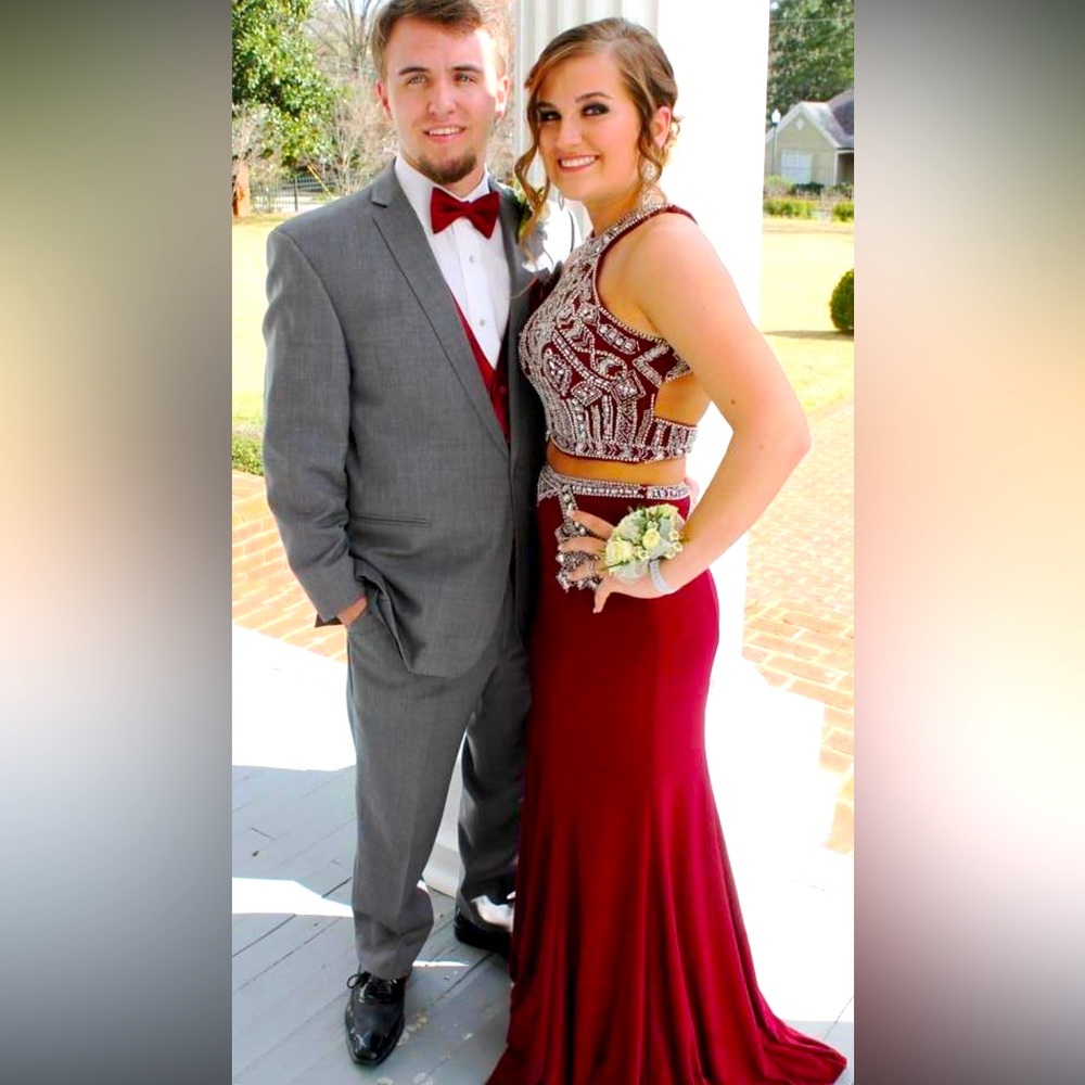 Size 6, burgundy two-piece dress. - Picture 1 of 3